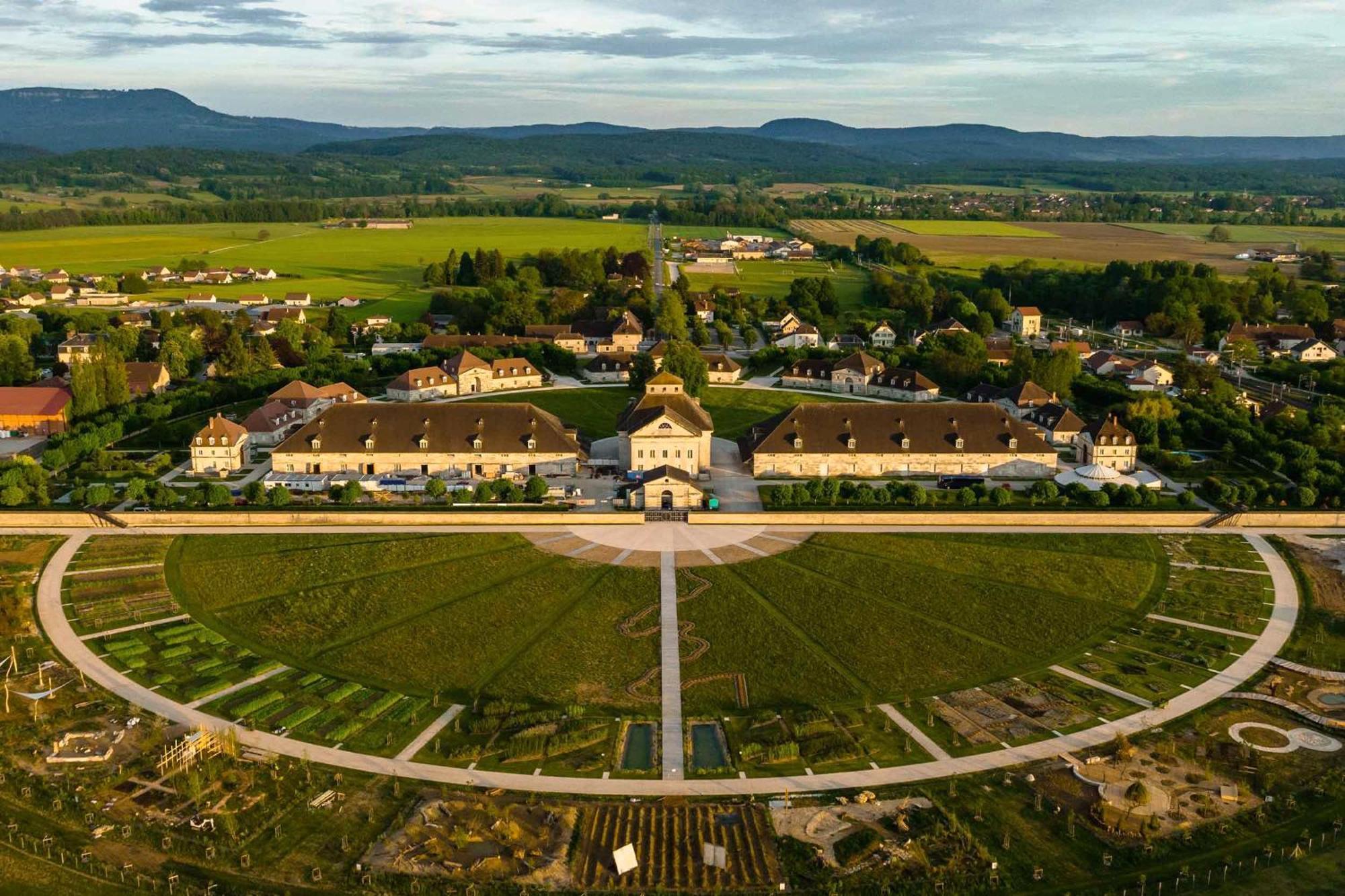 La Saline Royale Hotel Arc et Senans Bagian luar foto